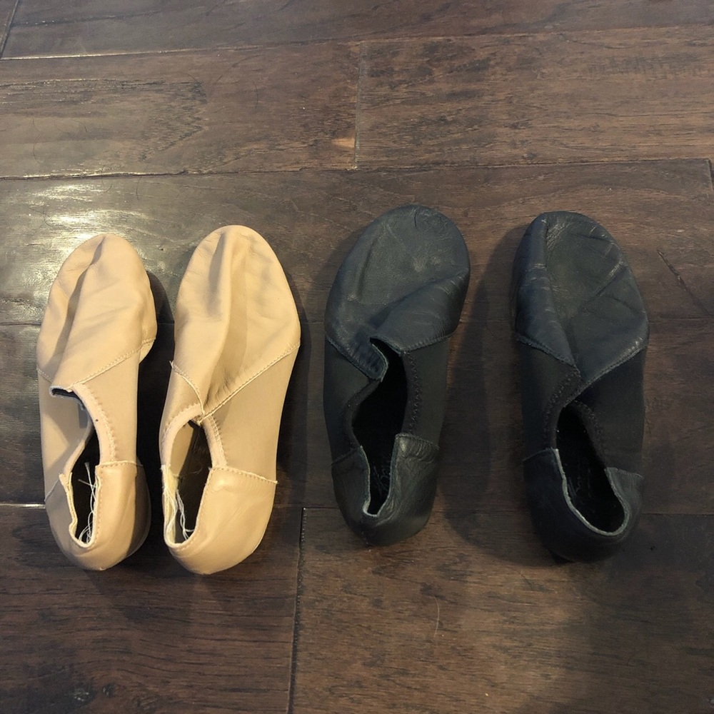 Nude and black jazz shoes